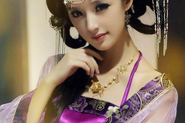 夜幕下的杭州,按摩SPA技师薪资高,休闲养生两相宜 夜幕下的杭州,按摩SPA技师薪资高,休闲养生两相宜